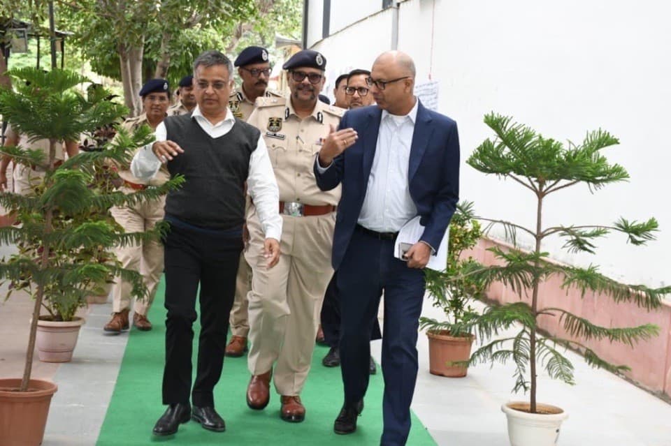 Phygital Library inaugurated at Reserve Police Line, Chandpole by Mahindra World City, Jaipur